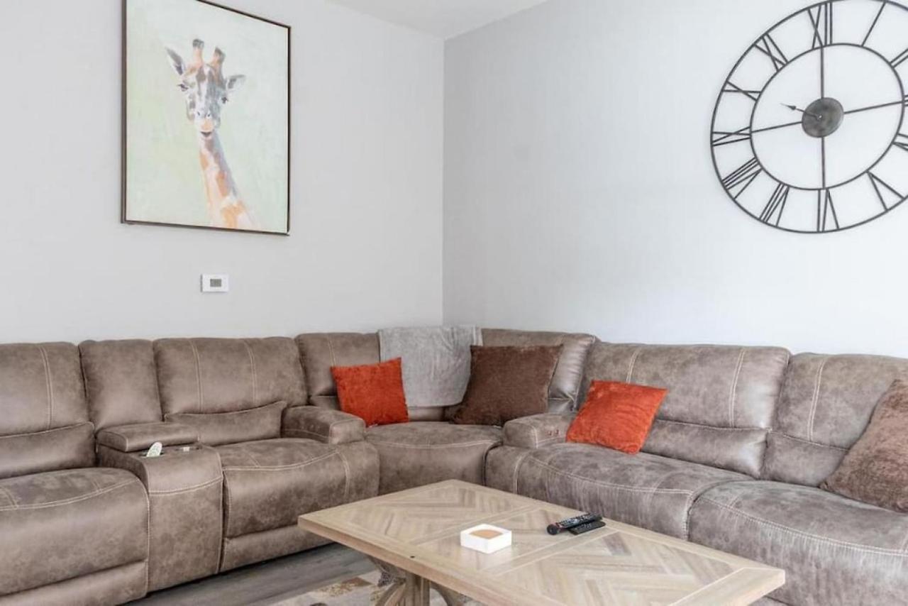 Apartment Luxury 2br Midtown Parking Detroit